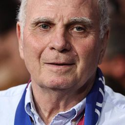 Uli Hoeneß - Kroos演員 飾演Self