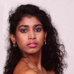 Susan Moonsie - 紫雨演員 飾演Susan