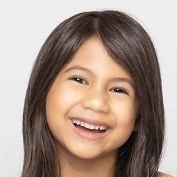 雅奇阿洛哈 飾演 Lilo