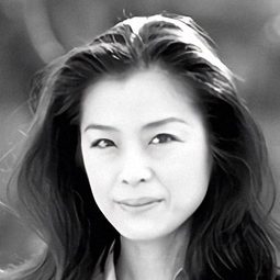 久野真紀子 飾演 