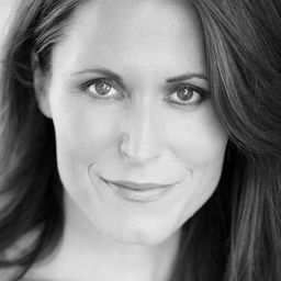 Rebecca Davis - Looking for Grace演員 飾演Jenny