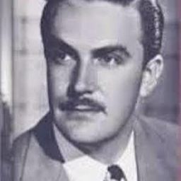 Rafael Baledón 飾演 Pablo Salazar