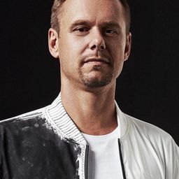 Armin van Buuren 飾演 Self