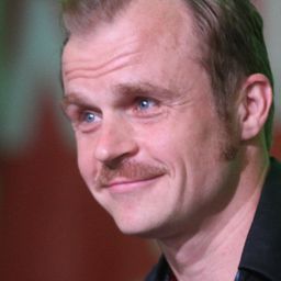 皮歐特·羅古奇 飾演 Zbyszek