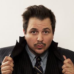 Andrew Pagana 飾演 Stephan The Creepo