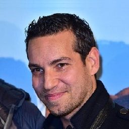 Benjamin Morgaine 飾演 Ben