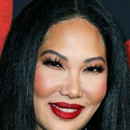 Kimora Lee 飾演 Fencing House Lady