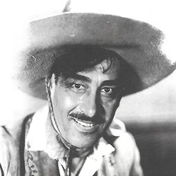 Julian Rivero - 碧血金沙演員 飾演Barber (uncredited)