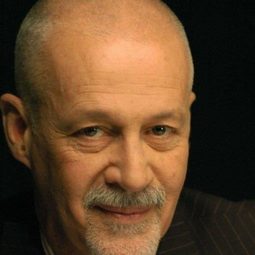 Serge Feuillard - My Summer With Des演員 飾演French Waiter