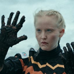 Tanja Björk Ómarsdóttir 飾演 Anna