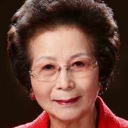 文美峰 - 甜蜜少年時演員 飾演