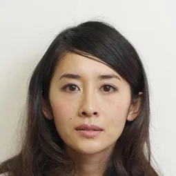 河井青葉 - 永遠に君を愛す演員 飾演Eiko