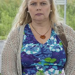 Ann-Sofie Nurmi 飾演 Mia Nieminen