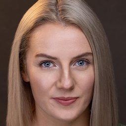 Michelle Lehane - 星際黑網演員 飾演Stone