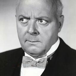 Aubrey Mather 飾演 James