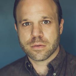 Darren Lipari 飾演 Matt