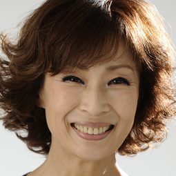 平野 文 飾演 Lum (Voice)