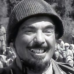 Nino Vingelli - 小丑演員 飾演Clown