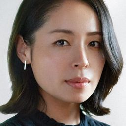 西原 亜希 飾演 Mizuho Kawashima