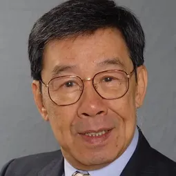 Fung Woo 飾演 Mr. Cheung