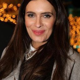 多麗斯·戈爾帕辛 - Reclaim Your Brain演員 飾演Moderatorin