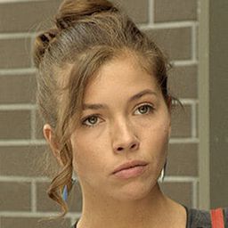 Célia Rosich 飾演 Nelly (Voice)