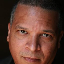 Kevin Yarbrough - 小狗當家演員 飾演Cupcake (voice)