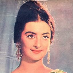 Saira Banu - 罪愛關係演員 飾演Mrs. Sumitra Kumar