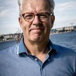 Kari Paljakka - Condom編劇