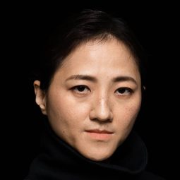 方亭 飾演 