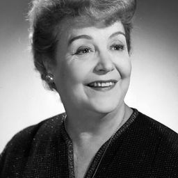 Jane Marken 飾演 Eléonore Josserand, the mother