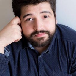 雷歐·巴伊亞 飾演 Yuri