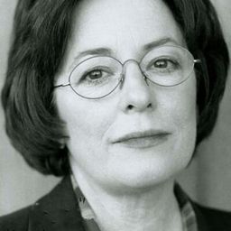 María Massip 飾演 Tía Blanca