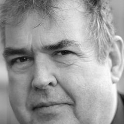 Michael Segerström 飾演 Pikner