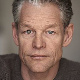 史特凡·溫克 飾演 Thomas Rasch