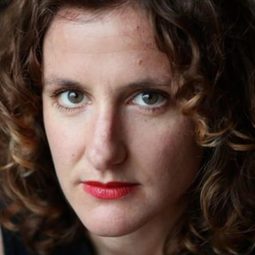 Antonia Buresi - 前世的謎樣旅程演員 飾演Virginie