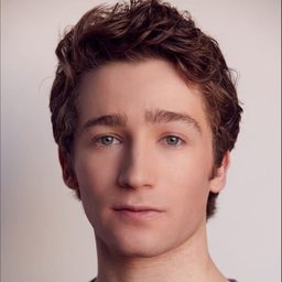 Cooper Roth 飾演 Boy 1