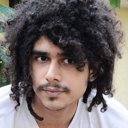 Imaad Shah 飾演 Ruiton