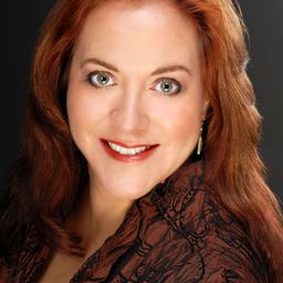 Mary Phillips - 女武神演員 飾演Rossweisse