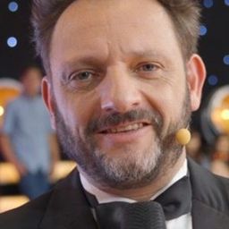 里卡多法斯特利希特 飾演 Eliseo