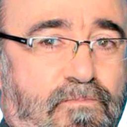 Álex Angulo 飾演 José Andrés