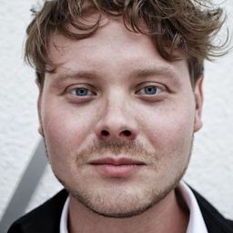 Ivan I. Tverdovsky 飾演 