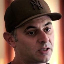 迪米崔·艾爾斯克維奇 飾演 Self