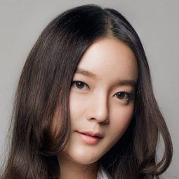瓦倫托恩帕奧尼爾 飾演 Self