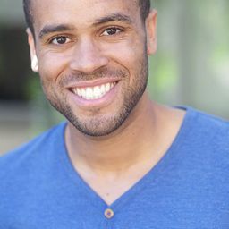 Hardy Awadjie 飾演 Male