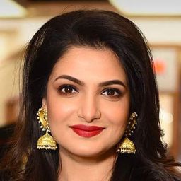 Tanushree Chakraborty 飾演 