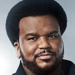 克雷格·羅賓森 - 好孕臨門演員 飾演Club Doorman