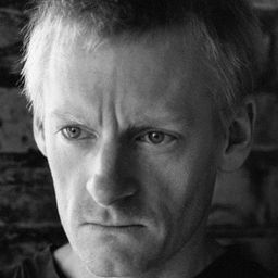 Russell Mabey 飾演 Eric, Computer Image Enhancer