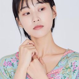 河允京 - 關於女兒演員 飾演Rain