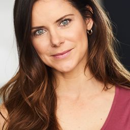 Elisabeth Hower 飾演 Christen